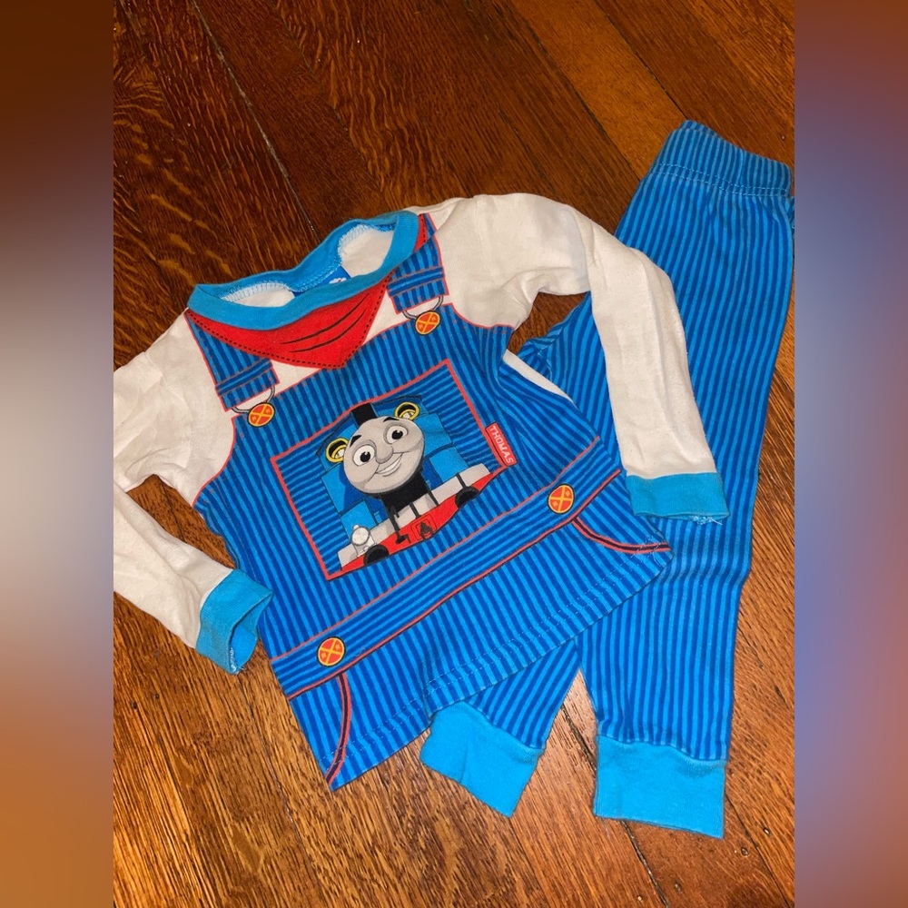 2 piece vintage Thomas the Tank Engine train pj set long sleeve shirt pants